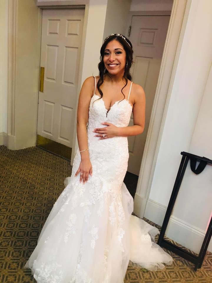 nessi_910's tweet photo. Hi Twitter, just poppin in to say I’m a wife!!!! https://t.co/zuXhfw6h9m