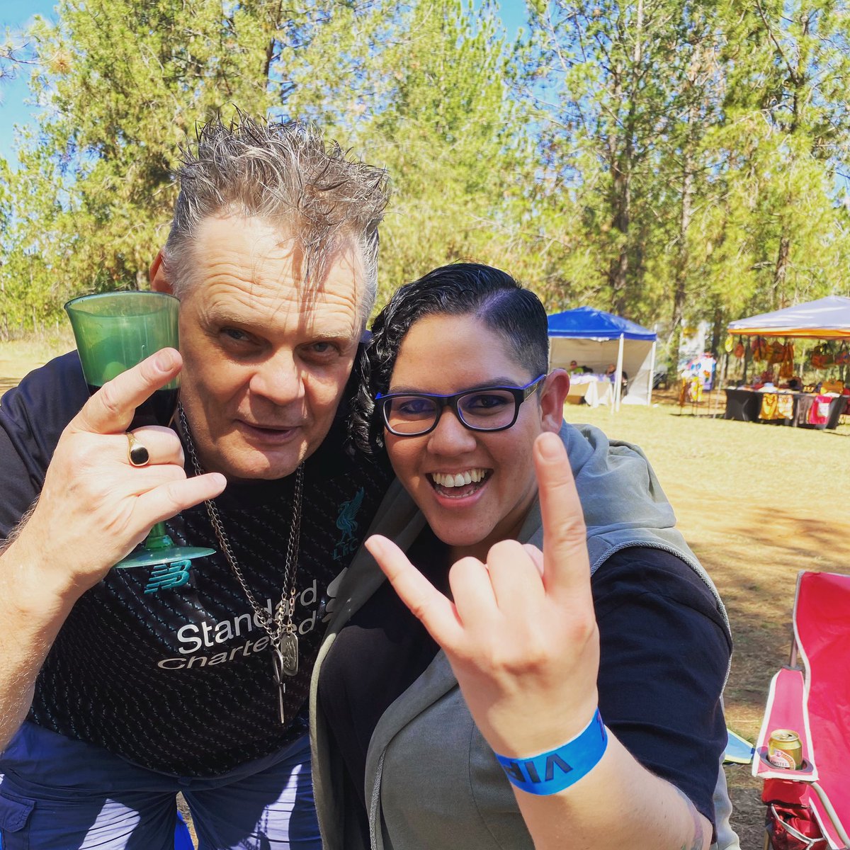 Lundi_Khoisan's tweet image. Thank you #ForestSessions, @Mix938FM, @RealConcerts &amp;amp; @Casalinga_SA, you were lekker! 🤘

PS. Missed my calling as a tree model. 🌲