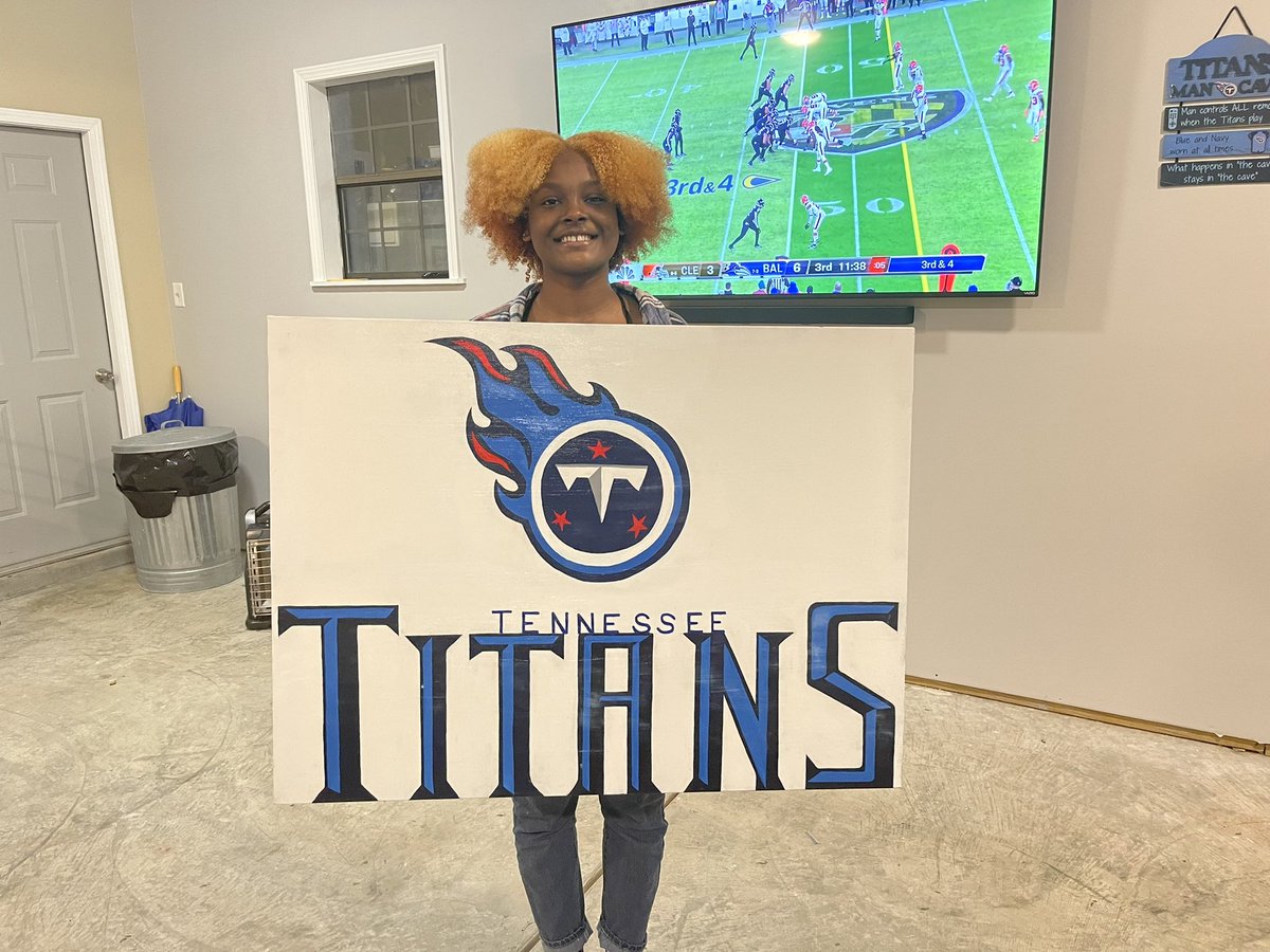 DenicoPatrick's tweet photo. My daddy asked and my baby delivered!! #TitanUp @Titans #handmadecustomerpainting https://t.co/ejXEg9cloW