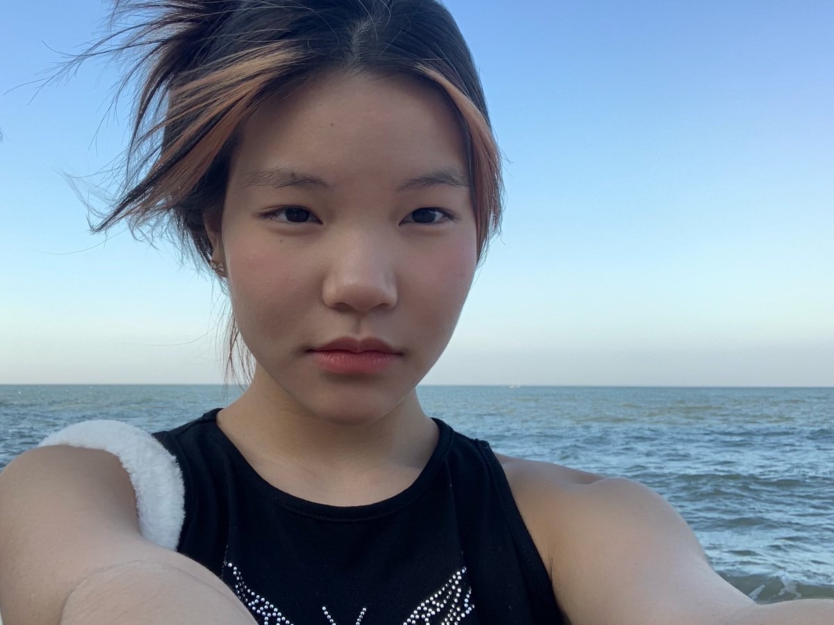 baby blue tweet media