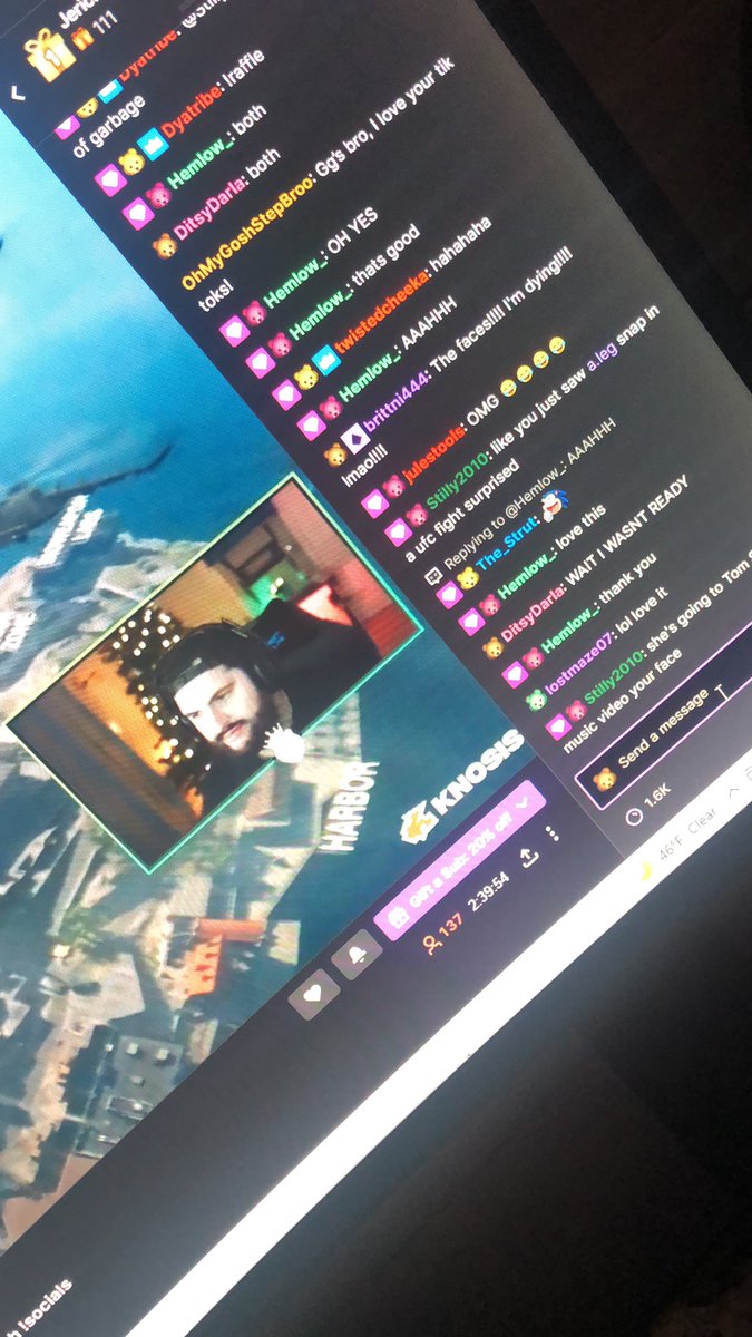 DitsyDarla's tweet photo. @TheBadBearGamer COMMUNITY NIGHT YAAASSS #twitch #livestreaming #LIVE #gaming #drinkingsocially https://t.co/tzeen4SZhR