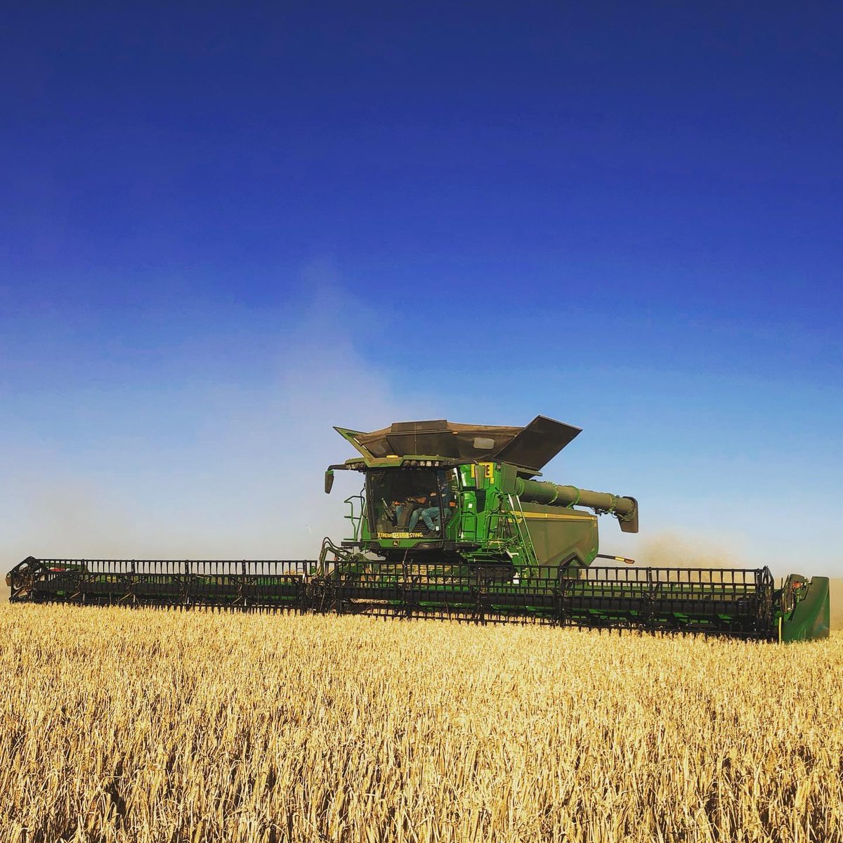 The long awaited arrival of the John Deere X9 1100 and HD50R is finally here. On demo in the Lake Grace and Pingrup area this Wednesday the 1st and Thursday the 2nd of December. Register your interest to Rohan 0439935029