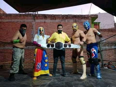 DaveSoldier's tweet photo. Regresé a la lucha libre en la lucha estelar de @expomegaluchaguanajuato2021 siendo retador por el campeonato en lucha de eliminación aunque fui el primer eliminado fue una excelente lucha https://t.co/v1QDceO8Dn
