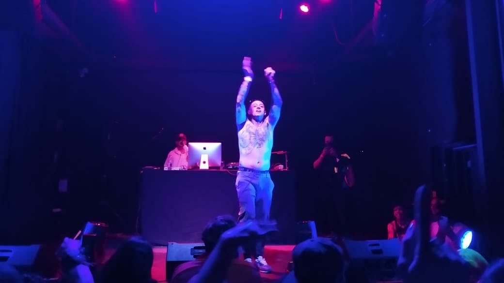 #CokoYamazaki dando todo en la tarima del <a href="/ForoIndierocks/">Foro Indie Rocks!</a>, está caliente el escenario⚡️🎤#rap
📸: <a href="/UlisesGarciaS2/">Ulises Garcia MALC</a> 
#ExpandeTusSentidos #radio 
#cobertura #expansionradial