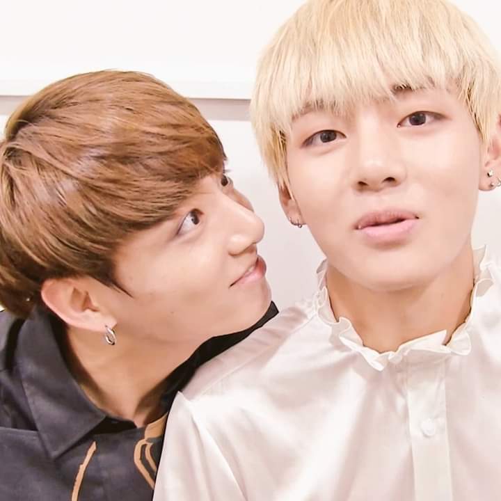 _mochimae_'s tweet photo. just how fast the night changes ♡ TAEKOOK 🥺 https://t.co/JgxujvC6uQ