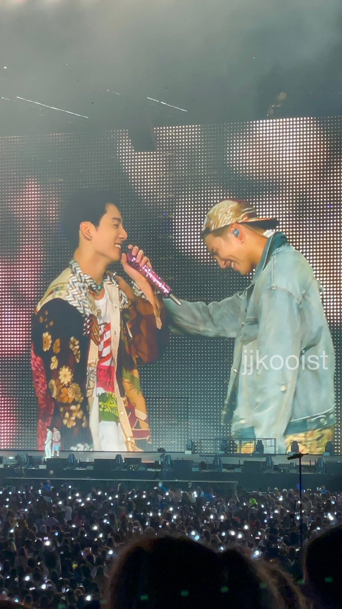 namkookerz's tweet photo. CRYING TEARS OF BLOOD RN https://t.co/QdvKjL4w2p