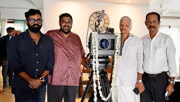 sri50's tweet photo. #CBI5 Pooja held at Ernakulam. 
#SethuramaIyer is back! 

@mammukka #SNSwamy #KMadhu #SwargachitraAppachan https://t.co/sFykepjLRm