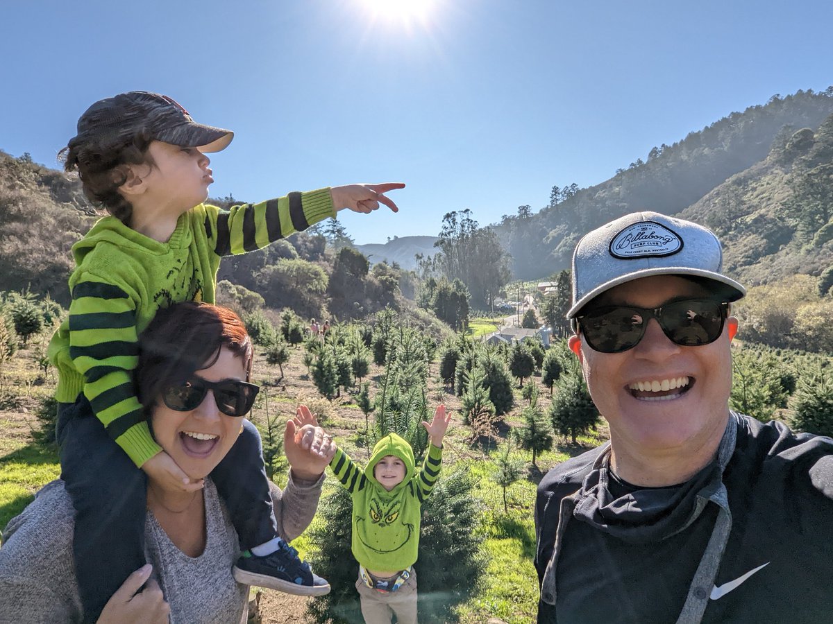 We cut down our first Christmas tree🎄🙌 <a href="/coparent17/">Carrie (Parent) Letchworth</a>  #Grinch