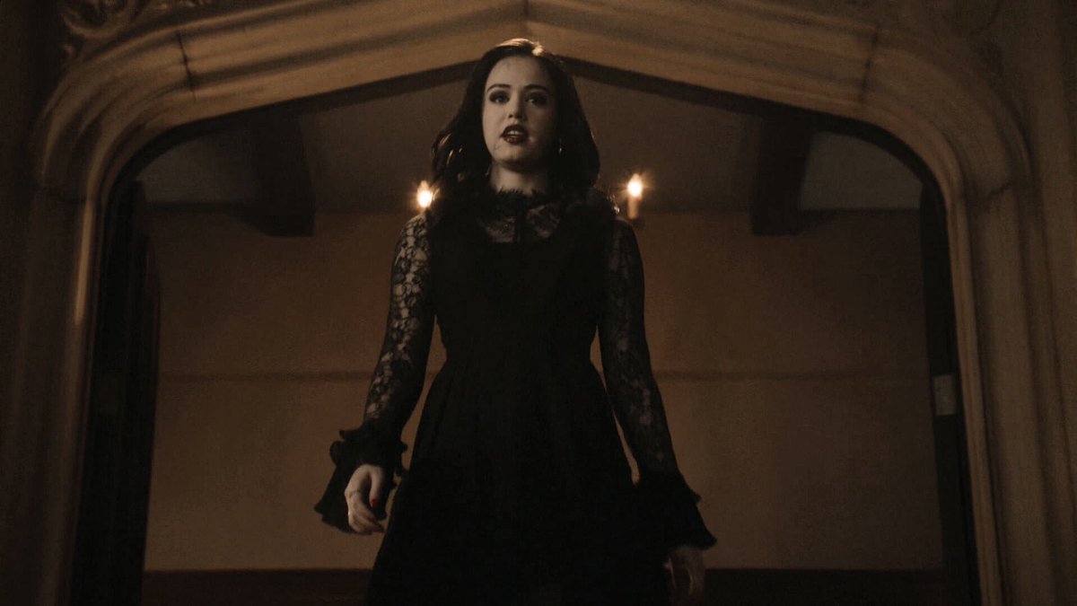 hosiehq's tweet photo. i can't believe we're going to see this gay duo together again… THIS WEEK! #Legacies https://t.co/BH6eQX4n58