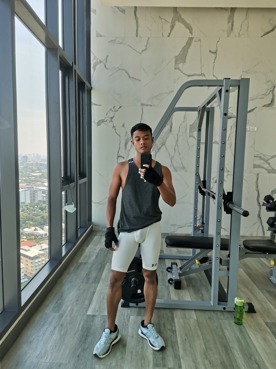 NUNnewnew's tweet photo. เที่ยงมาเสียเหงื่อ​กัน💪💪 https://t.co/jv6qKGj3hm