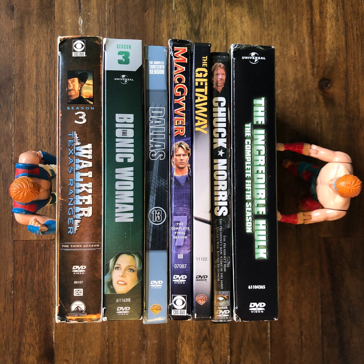 RoundhousePod's tweet photo. Here are just a few of the shows that we touch upon in our interview with #Walker director #MichaelPreece; out now wherever you listen to podcasts!
#Dallas #MacGyver #WalkerTexasRanger #WalkerTXRanger #ChuckNorris #TheIncredibleHulk #TheBionicWoman #MacGyver #TheGetaway https://t.co/R9r4XgKo5p