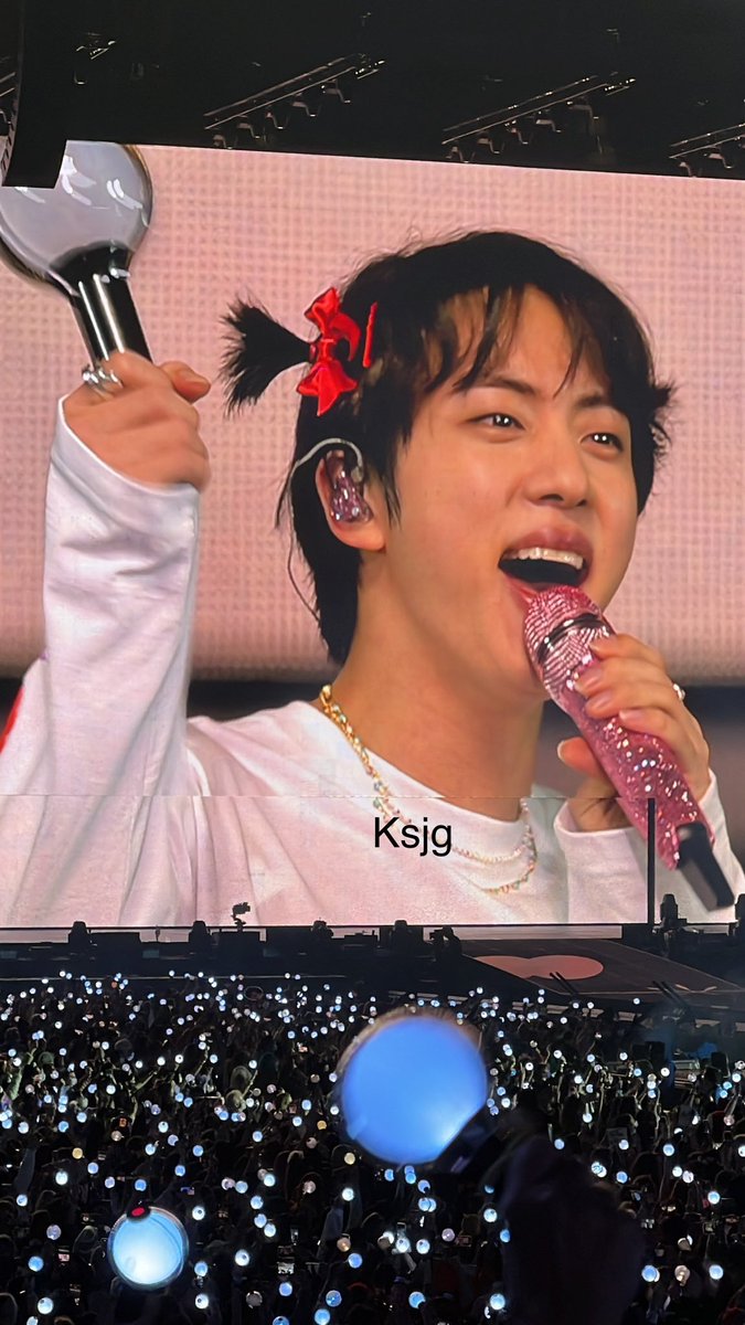 Manyak herif nası seviyorum seni bir bilsen...