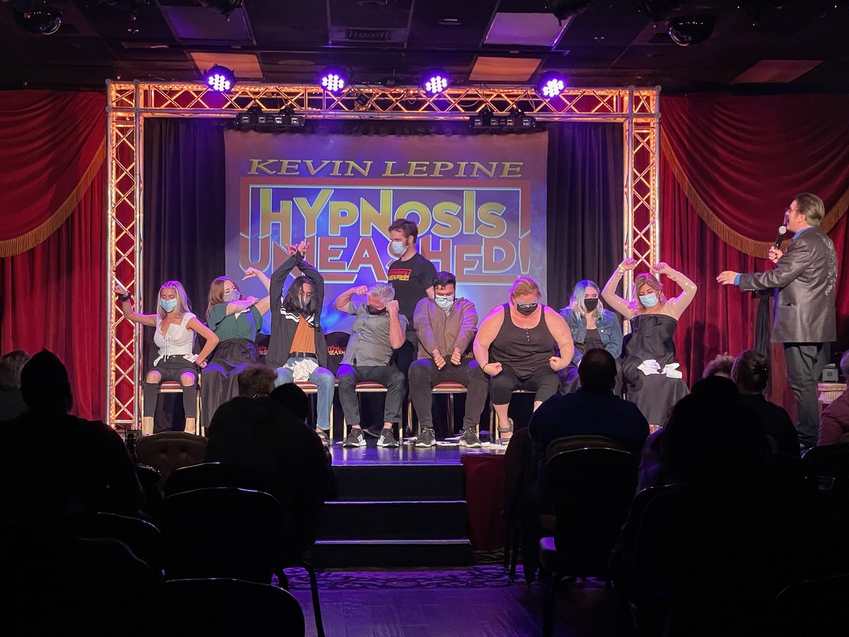 HypnotistKevin's tweet photo. Hypnosis Unleashed - THE Vegas Hypnosis Show
Great volunteers this week.  Very thankful for how amazing the show is! https://t.co/bgV6zD0QVh