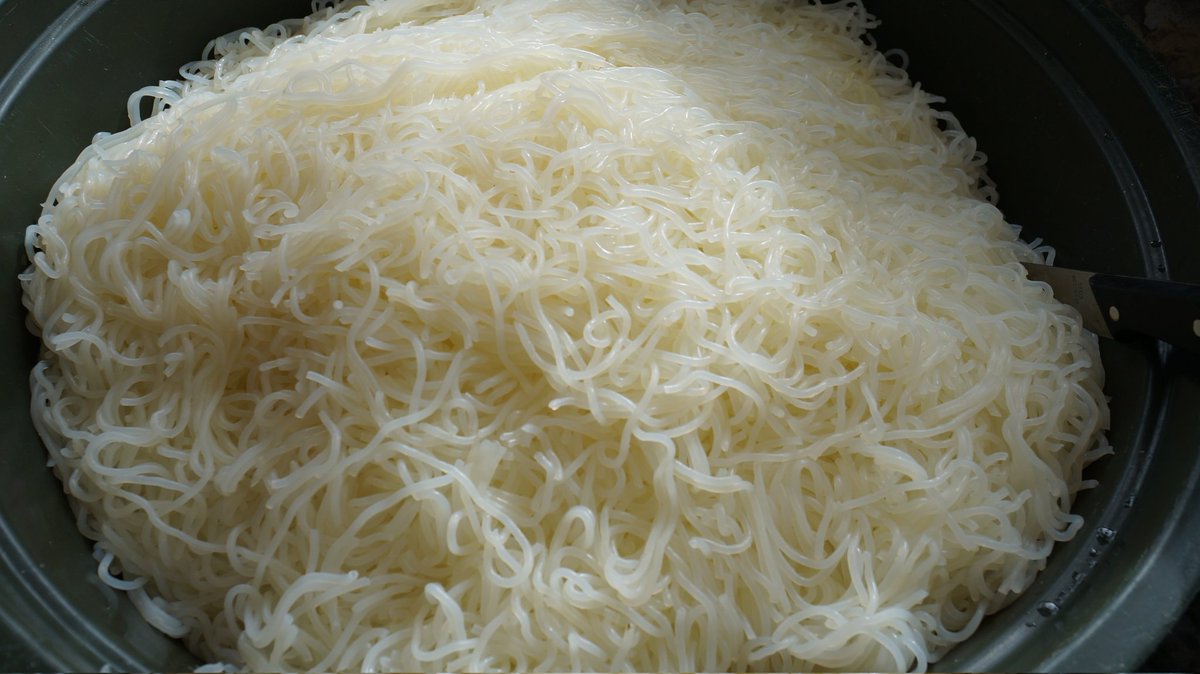FiedacanMark21's tweet photo. Free Meryenda with love 💖
Food preparation
#MCGIFeedingProgram
#MCGICares https://t.co/a6DqvHZUTf