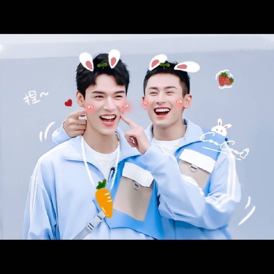 ZeesaintW's tweet photo. 对所有的烦恼说byebye
对所有的快乐说hi hi https://t.co/ZNghmeE1Vc