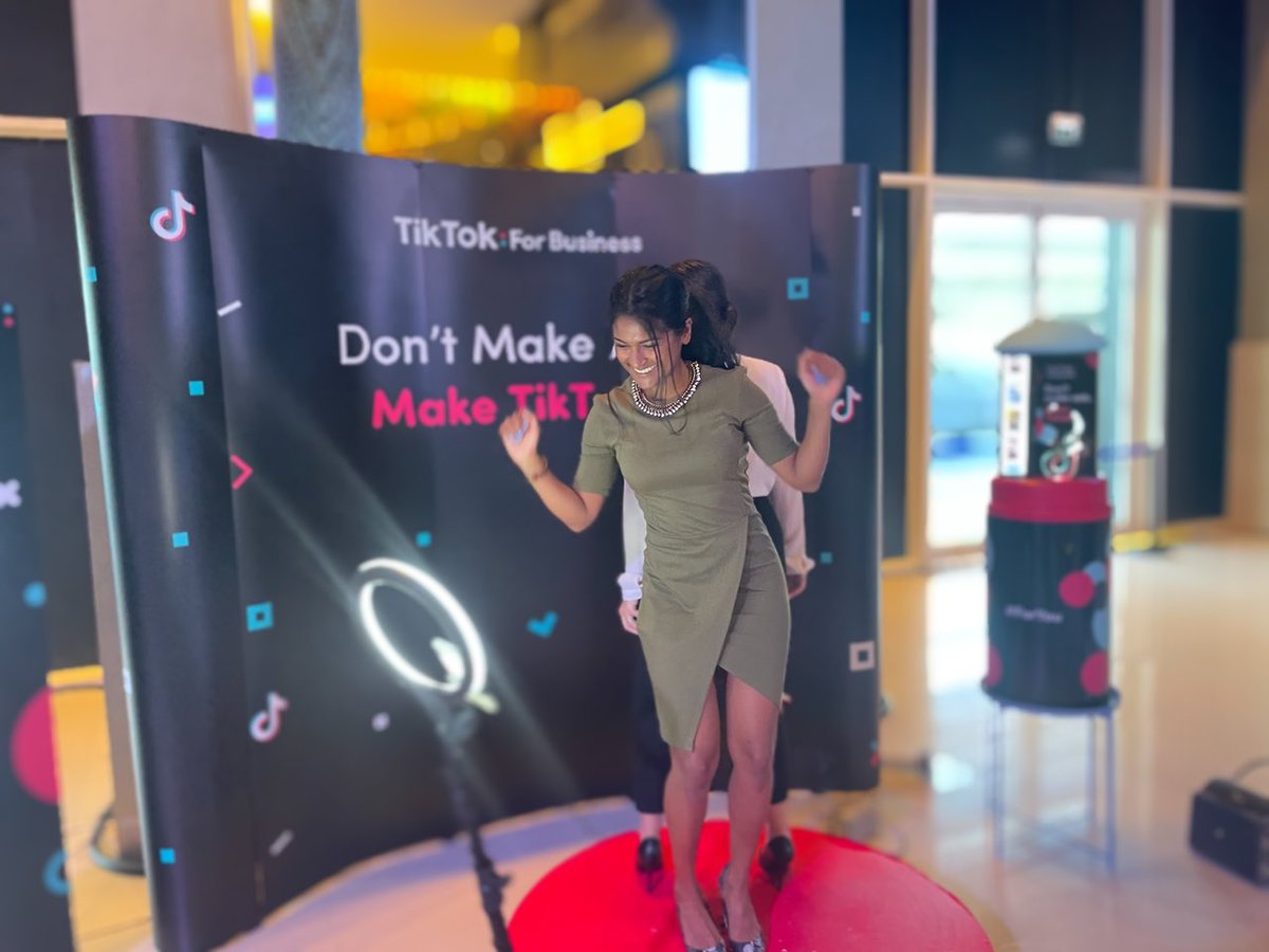 phdmena's tweet photo. We're moments away from the 11th edition of PHD BrainScape. Are you ready to reimagine marketing? #PHDMENA #PHDBscape #PHDBscapeShift #MakeTheLeap #creativity #innovation #experience #reimaginingmarketing #ShiftByPHD https://t.co/eCzJZrWjDU