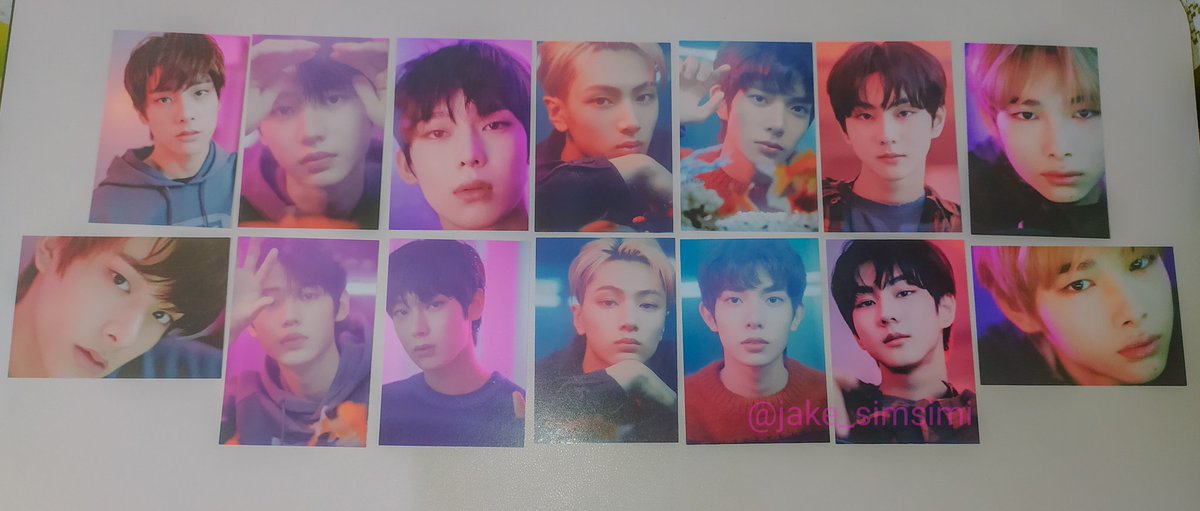 jake_simsimi's tweet photo. My Enhypen Hybe Insight Photocard Set came homee! 🥳 thank you so much @minminskookie sobrang secured ng packaging and ang mabilis dumating!! 🥰❤️ 

#minskfeedbacks https://t.co/j36SGgcC8Y