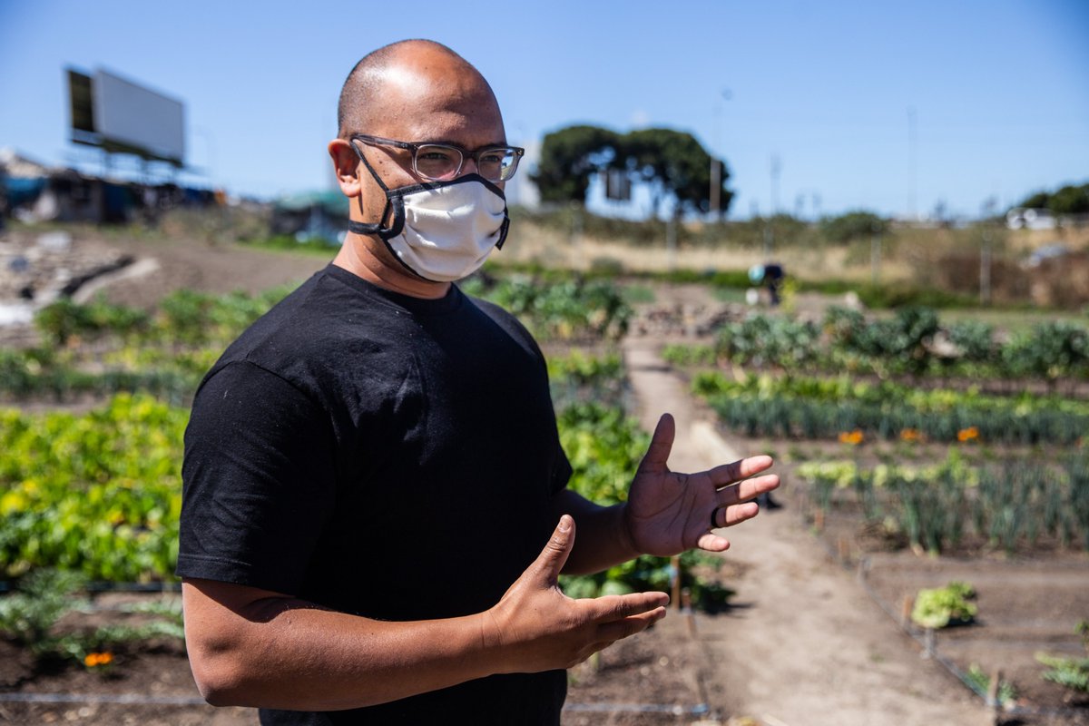 Transforming Bellville’s CBD into a Zero Emissions Zone is a long-term process &amp; must integrate its unique social fabric &amp; existing green spaces. Pilots like the Life-Changing Gardens <a href="/mesorgza/">MES</a> are a start, says <a href="/being_ck/">Craig Kensley</a> <a href="/dailymaverick/">Daily Maverick</a> 📸: @ashrafRSA bit.ly/3HV72A9