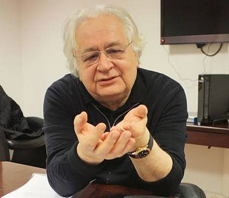 Uyandın mı #CankutBagana. Dün gece bir #OnurAir çalışanı intihar edecekti. Sen şimdi, ballı, börekli, havyarlı kahvaltıya oturursun. Peki onların ne yediklerini düşünüyor musun? #OnurAirÇalışanları senin kölen değil. Ver artık haklarını…