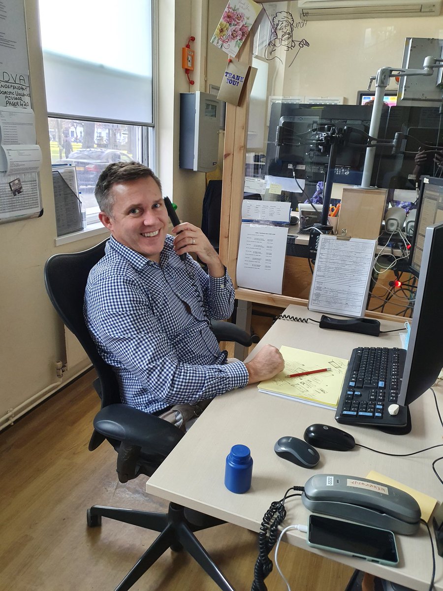 A sad day in Switchboard today as we bid farewell to Aaron who is off to pastures new after 17 years. A fantastic member of the team who will be so very missed 😢 #goodbye #goodluck @GovJsyHCS
