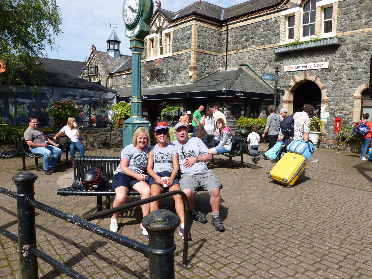 Thank you @LeinDconwyVLine for sharing <a href="/Snowdonia3days/">Snowdonia Challenge</a> on their website. 
The perfect way to travel to #BetwsyCoed for the challenge 🚆 Check out <a href="/VisitBetws/">Visit Betws-y-coed</a> for accommodation in the village &amp; within #walking distance of the start each day😊 #s3days #hikingadventures #snowdonia