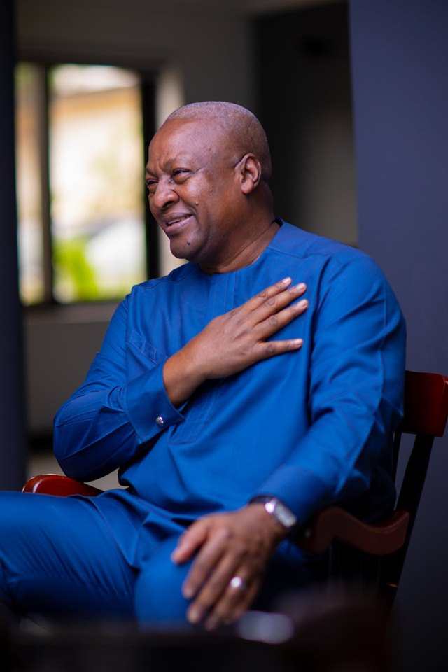 Happy birthday to Fmr. President John Dramani Mahama. May God bless you. 