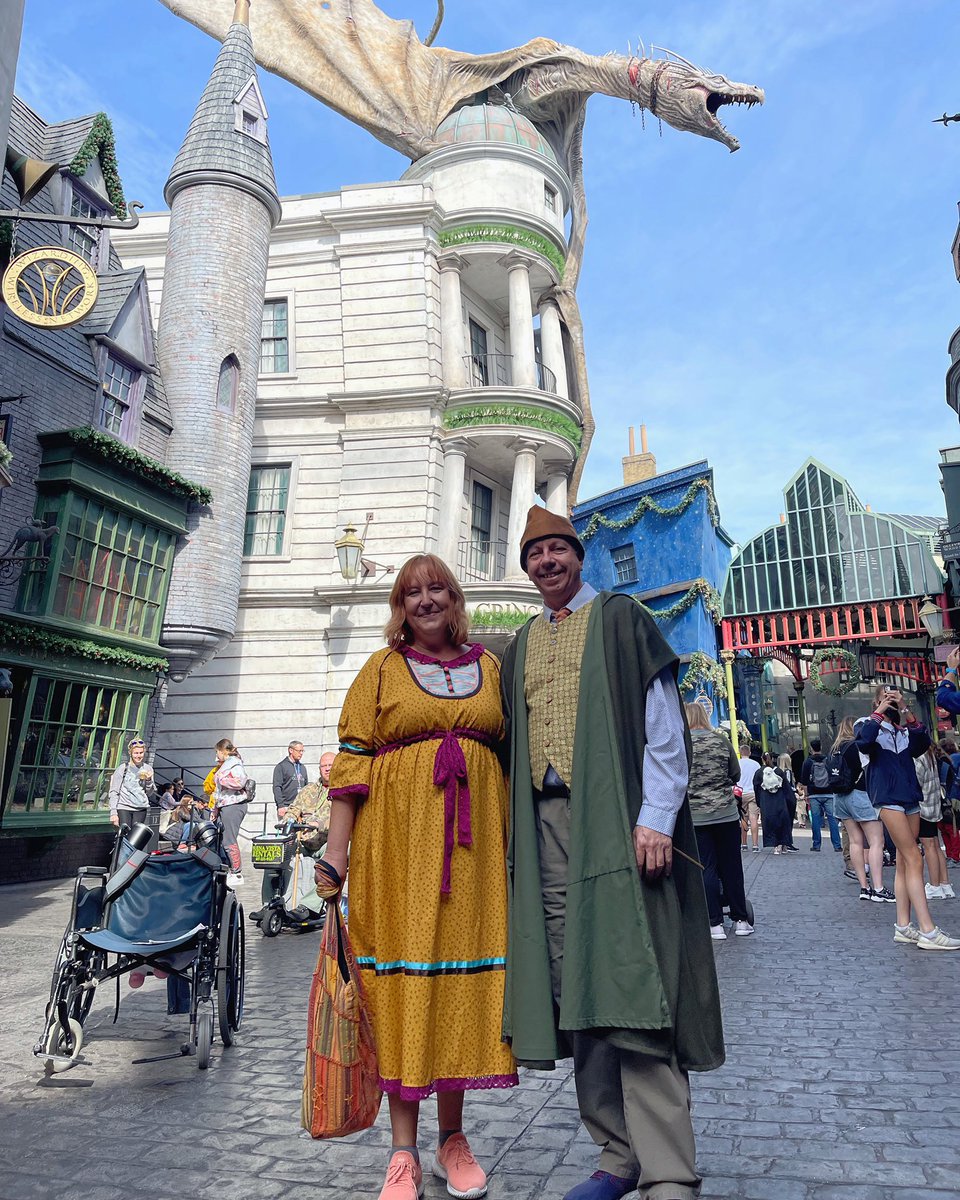tracysews's tweet photo. Yesterday I received a lovely thank you letter and this photo of the costumes I designed. #harrypotter #costumedesign #sewing #smallbusiness #weasleys https://t.co/tk3ceuCovS