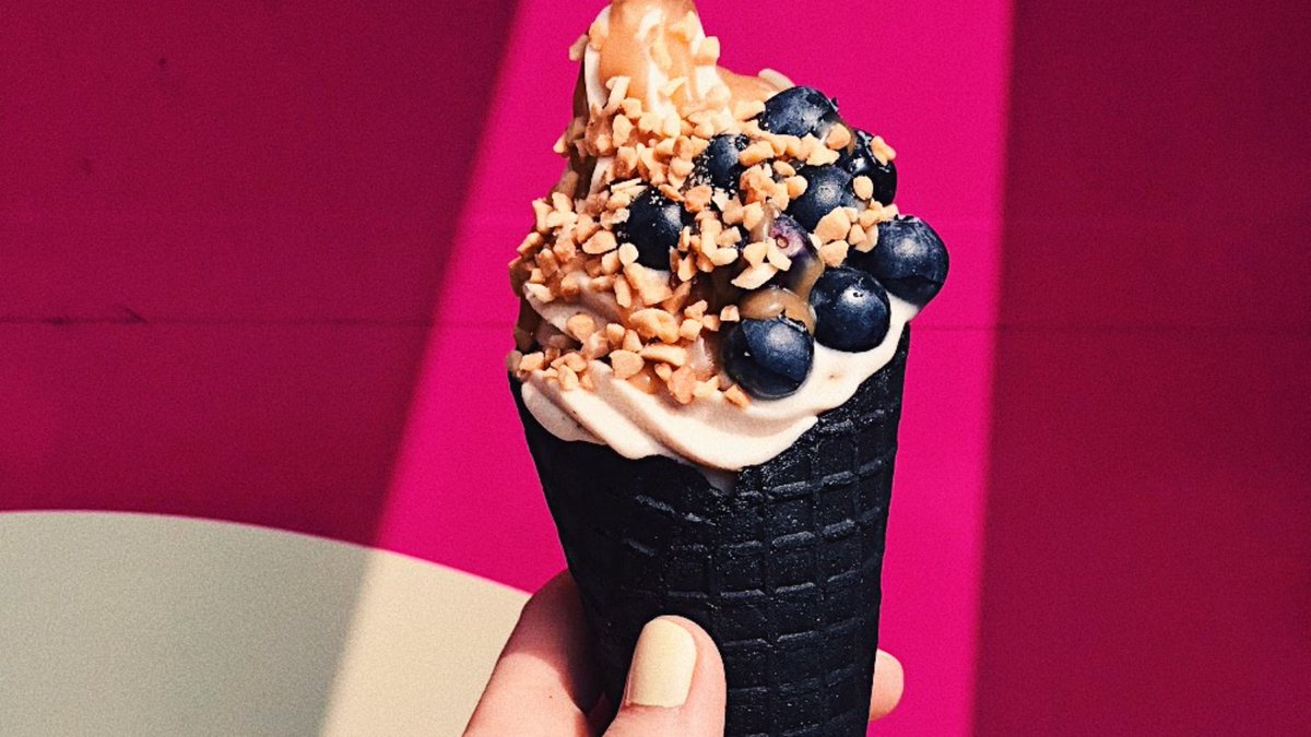 IFE_Event's tweet photo. Looking for a sweet treat? #IFEConnects has a huge range of #icecream products listed in our products section to suit all your needs including #vegan and #pant-based options. Discover products from @getdappa, Gelati D’oro and @blueskiesfruit today; https://t.co/pCN7t8vtEZ https://t.co/kjxR86vS28