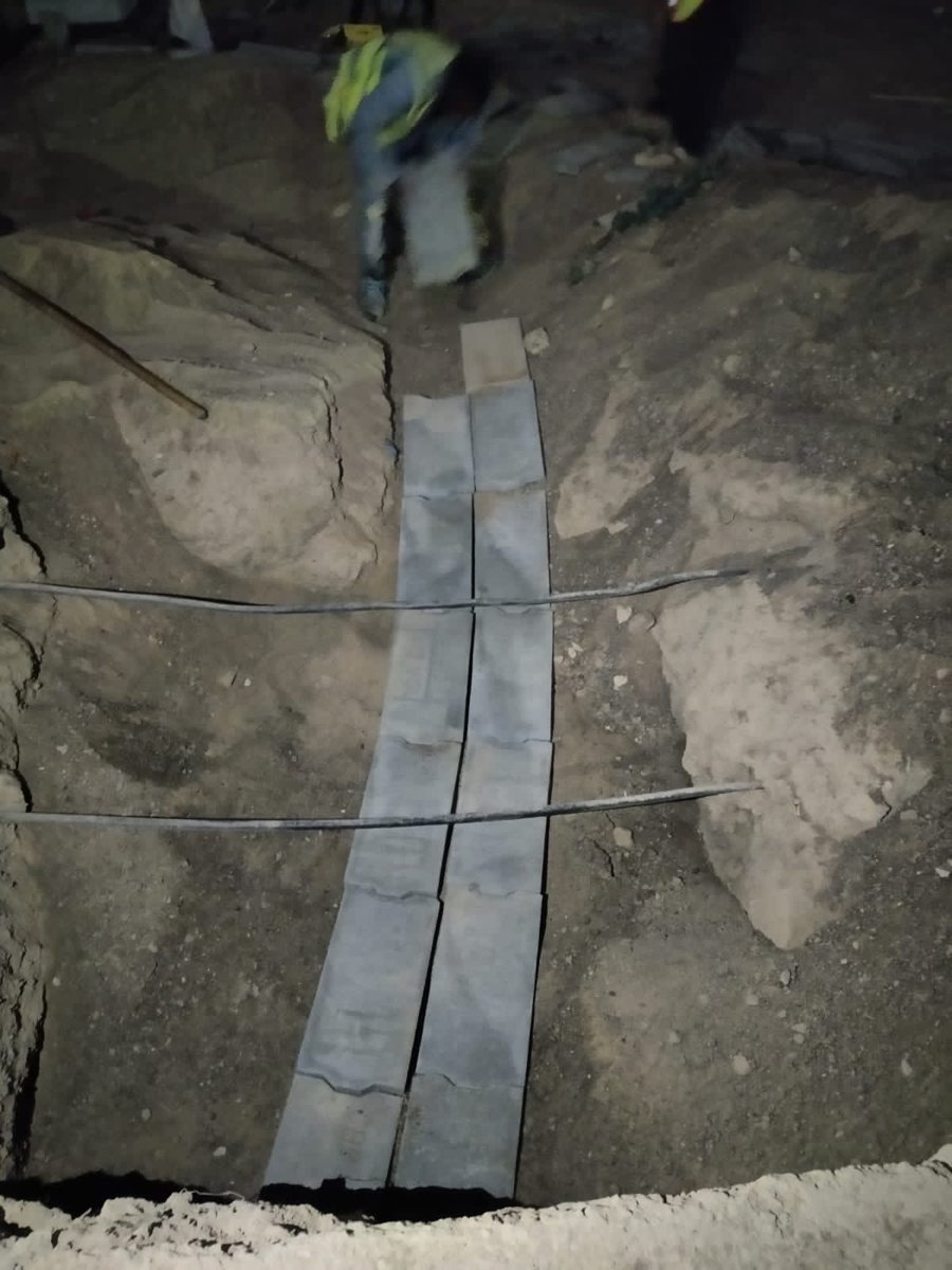 FrECOsolutions's tweet image. Dhaher - Scheme no: PTS-LV-41306-21

✔Complete the Backfilling, Interlock Fixing &amp;amp; Garden are also normalized.
✔ #11KVcableworks

#project #electriccontracter #dhaher #backfilling #groundwork #interlockfixing #cablework #ALAIN #ABUDHABI #UAE

frequency.ae👈