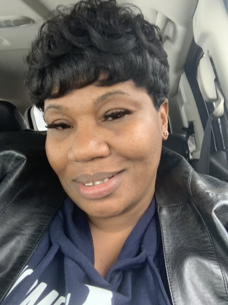 melanie rutherford tweet media