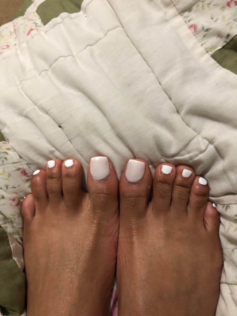 DangerSlayy's tweet photo. Feet https://t.co/hRsn8YnyOW