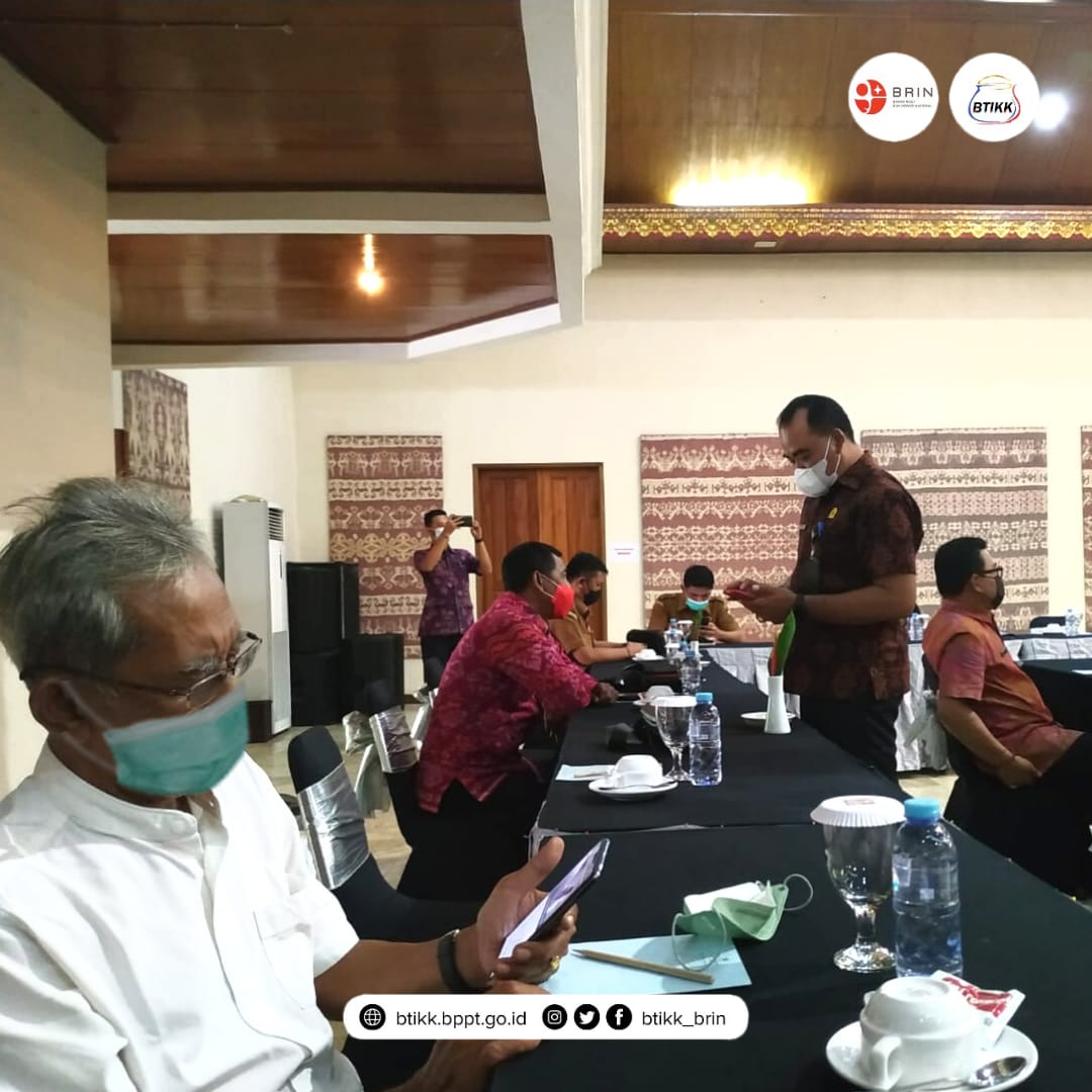 btikk_brin's tweet photo. Kegiatan ini sejalan dengan visi BTIKK, yaitu menyediakan informasi teknologi di bidang Industri Kreatif Keramik, sehingga dapat memberikan manfaat bagi pengembangan masyarakat dan desa. https://t.co/dZxwPbgF6x