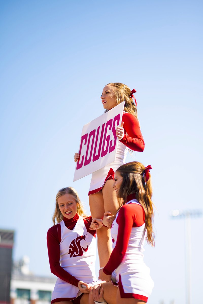 IretaCOM210's tweet photo. These pictures were taken on Cougar Football Saturday of the Cheer and Dance team for WSU. 
#MurrowUGLife #com210 #project2 https://t.co/eFxv63jywx