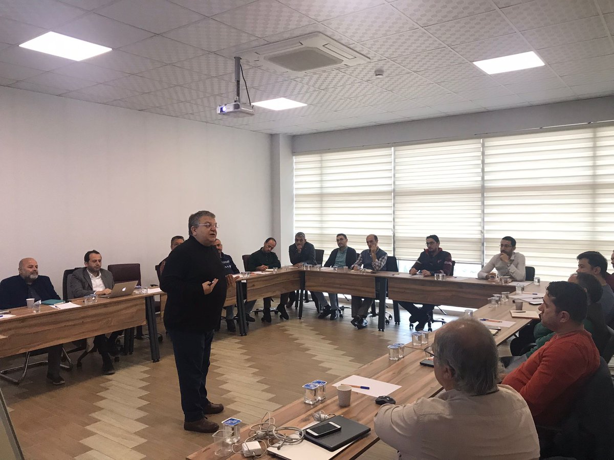 Turan Plastik A.Ş. ile birlikte yürüttüğümüz Eğitim ve Danışmanlık Projesi kapsamında Şirketlerde Kurumsallaşma eğitiminin ikinci seansını 26 Kasım 2021 tarihinde Turan Plastik A.Ş.'nin yönetim binasında gerçekleştirdik.