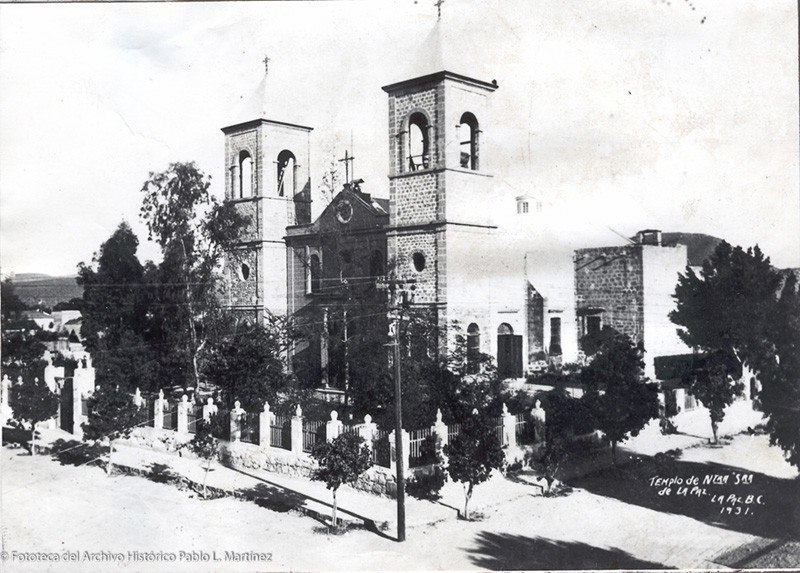MexicoRetro's tweet photo. Misión de Nuestra Señora del Pilar de la Paz de Airapí, La Paz BCS 1931 https://t.co/GLZQCZpi9U