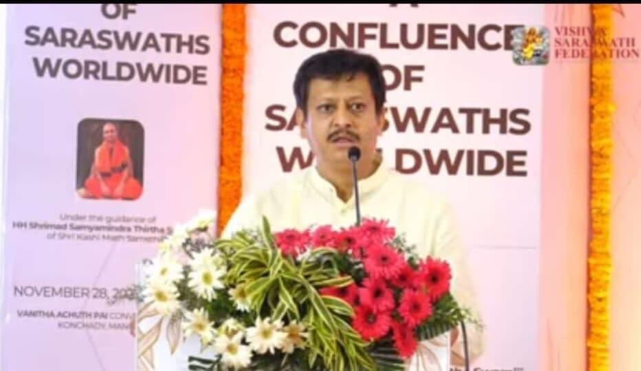 CoreSharada's tweet photo. Sh. Rakesh Koul ji speaking about the importance of Sharada lipi for Saraswaths during the "confluence of Saraswaths worldwide", yesterday at Vanitha Achuth Pai Convention Centre, Mangalore.
#saraswaths
#Kashmiripandits 
#sanskriti
#brahmilipi
#indicscript
#heritage https://t.co/AgLzcKEc8g
