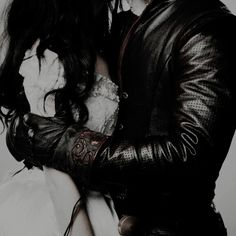caerulean_sky's tweet photo. ## Lorethor AU

wherein Lori and Luthor were both singers. they reveal their feelings to each other thru their duet in front of their fans. (1/3)

#PLtwt https://t.co/LIgskC7Jkp