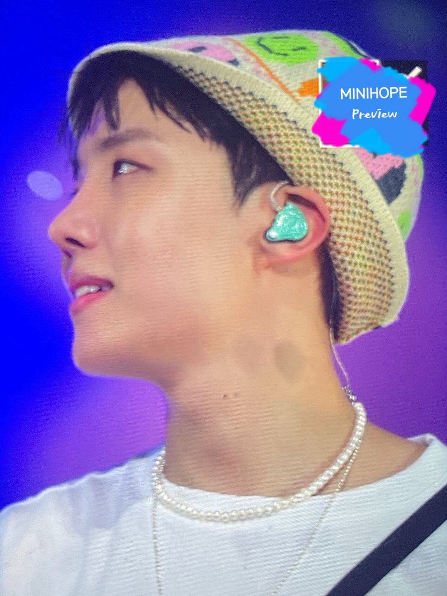 MINIHOPE1994's tweet photo. 211128 PTD in LA

#방탄소년단 #BTS⁠ ⁠#JHOPE #정호석 #제이홉 @BTS_twt https://t.co/10Rgzf1OvE