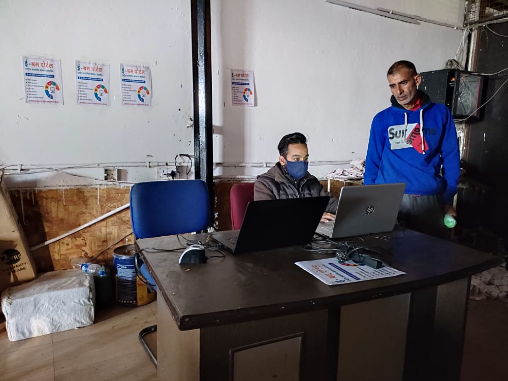 KatraSdm's tweet photo. A massive Registration drive for Pony/Pithoo/Palki operators on E-shram portal has been started in #Katra in close coordination with the Labour department &amp; SPCA. It will help to bring the unorganised sector to reap benefits of various social security schemes of the Government. https://t.co/vOwBj0pjDH