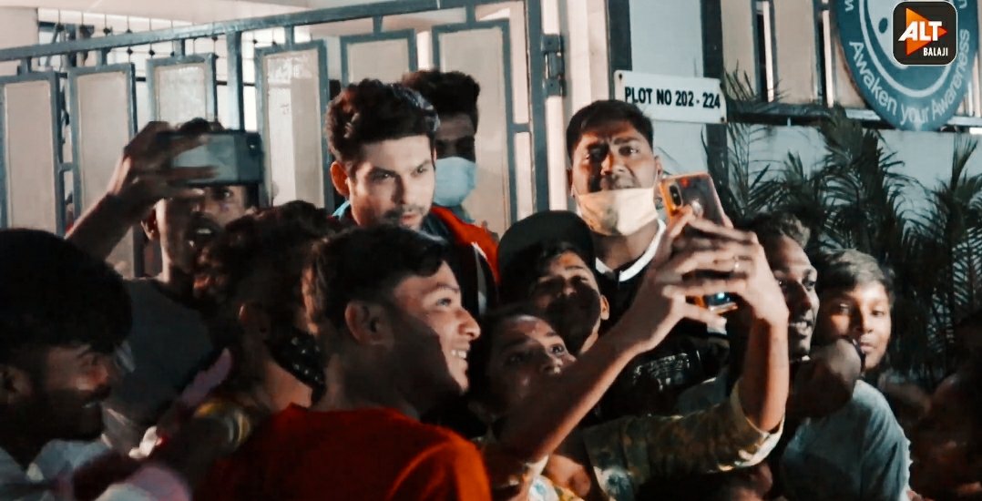 SumitGa_786's tweet photo. You r in my heart🖤 

BB EMPEROR SIDHARTH 

#SidharthShukla #SidHearts https://t.co/lVb9b1NcPm