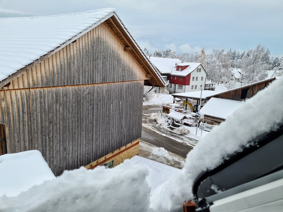 shurdriia's tweet photo. S Oberland isch schön... 😍
#SchneeTweet #Bachtel #winter https://t.co/dftQQ7qg6H
