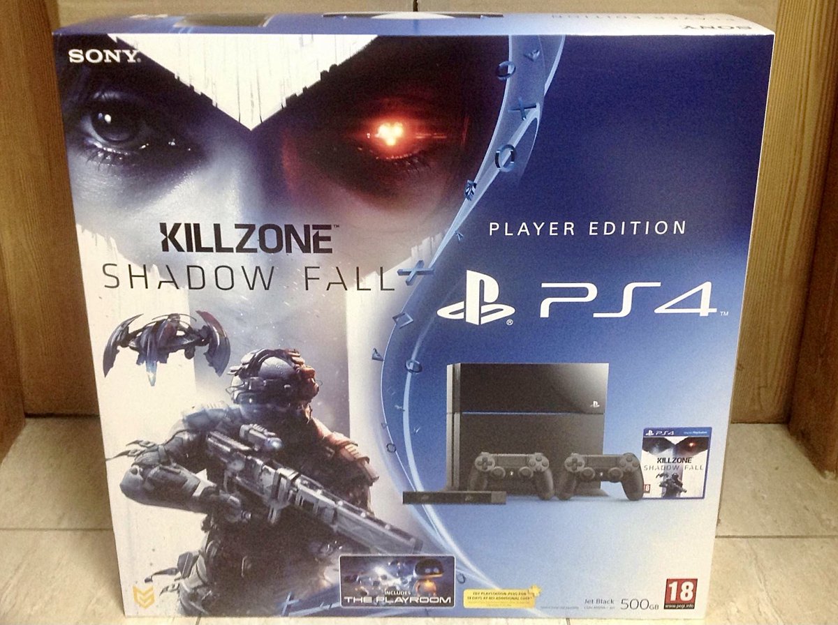 NikeFerrari_'s tweet photo. #PS4 #Anniversary #PlayerEdition Σαν σήμερα πριν 8 χρόνια κυκλοφόρησε το #PlayStation4 στις περισσότερες χώρες της Ευρώπης (Ελλάδα βγήκε 2 εβδομάδες αργότερα). Θυμάμαι όταν Πέμπτη πρωί είχε σταλεί από Αγγλία με UPS και Παρασκευή απόγευμα το είχα στα χέρια μου!❤️ #GamingMemories https://t.co/evSGh12n8H