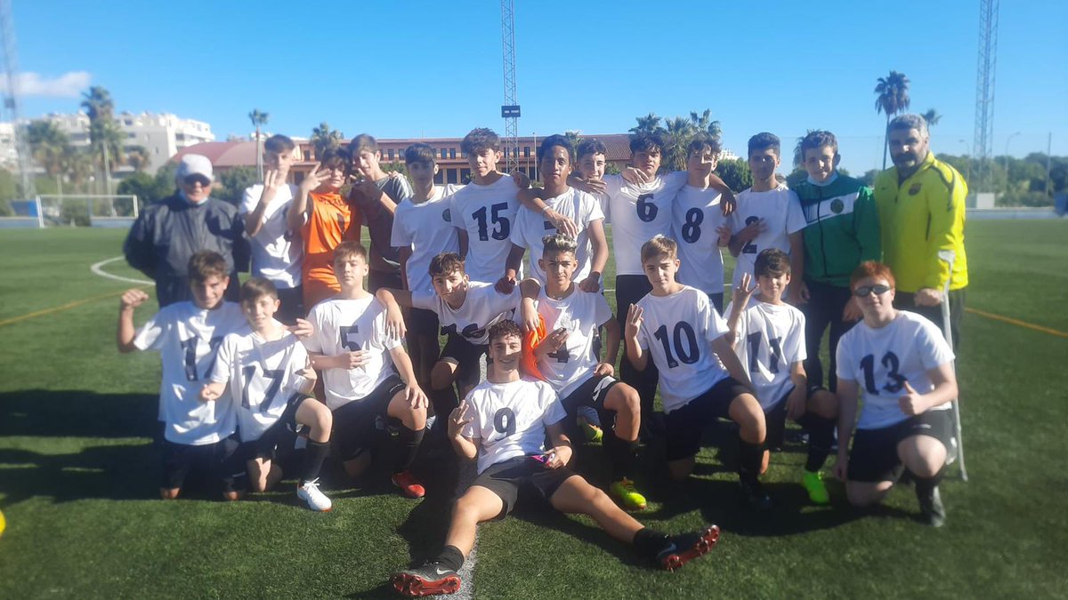JosePascualgon3's tweet photo. ⚽ 4ª andaluza CADETE - grupo 7
Gran victoria de nuestro CADETE ante un gran rival
C.D.F. BANÚS 3 - 1 MARBELLA PARAISO C.F.
💚🖤 ‼️‼️ VAMOS C.D.F. BANÚS ‼️‼️ 💚🖤
#uneteanustrafamilia
#corazoncdfbanús
#pasionporelfutbol
#Cdfbanus
#Cdfbanus https://t.co/QrpYFhIBNS