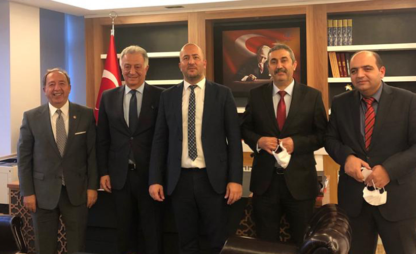 tofed1's tweet photo. İPRU Genel Başkanı Prof. Aziz Akgül, TOFED Başkan vekili Mustafa Yıldırım, Ulaştırma Hizmetleri Düzenleme Genel Müdürü Murat Baştor, Ulaştırma Hizmetleri Düzenleme Genel Müdür Yardımcısı Haydar Ufuk Kale ve Karayolu Taşımacılığı Daire Başkanı Kerim Cicioğlu ile bir araya gelindi. https://t.co/sh6o8No4UF