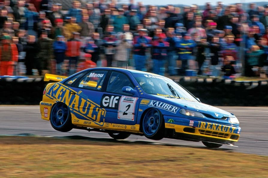 DownforceRadio's tweet photo. The late Sir Frank Williams was also behind the move to the @BTCC creating Williams Touring Car Engineering in 1995 where both Alain Menu & Will Hoy drove for the team in their first season.
#RIPSirFrankWilliams #WTCE #BTCC #RenaultLaguna #SuperTouring #AlainMenu #WillHoy https://t.co/di7Bxo23RR