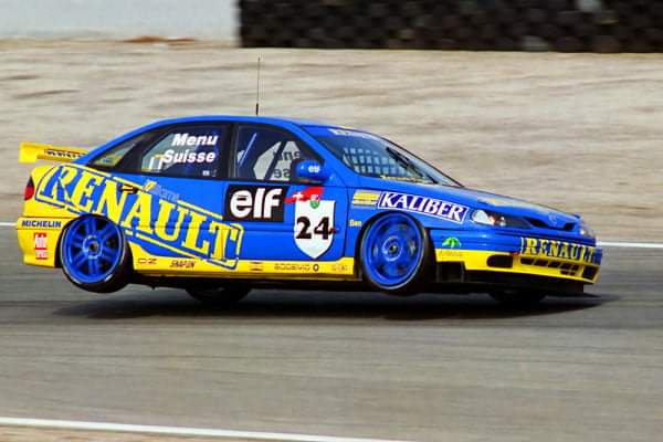 DownforceRadio's tweet photo. The late Sir Frank Williams was also behind the move to the @BTCC creating Williams Touring Car Engineering in 1995 where both Alain Menu & Will Hoy drove for the team in their first season.
#RIPSirFrankWilliams #WTCE #BTCC #RenaultLaguna #SuperTouring #AlainMenu #WillHoy https://t.co/di7Bxo23RR