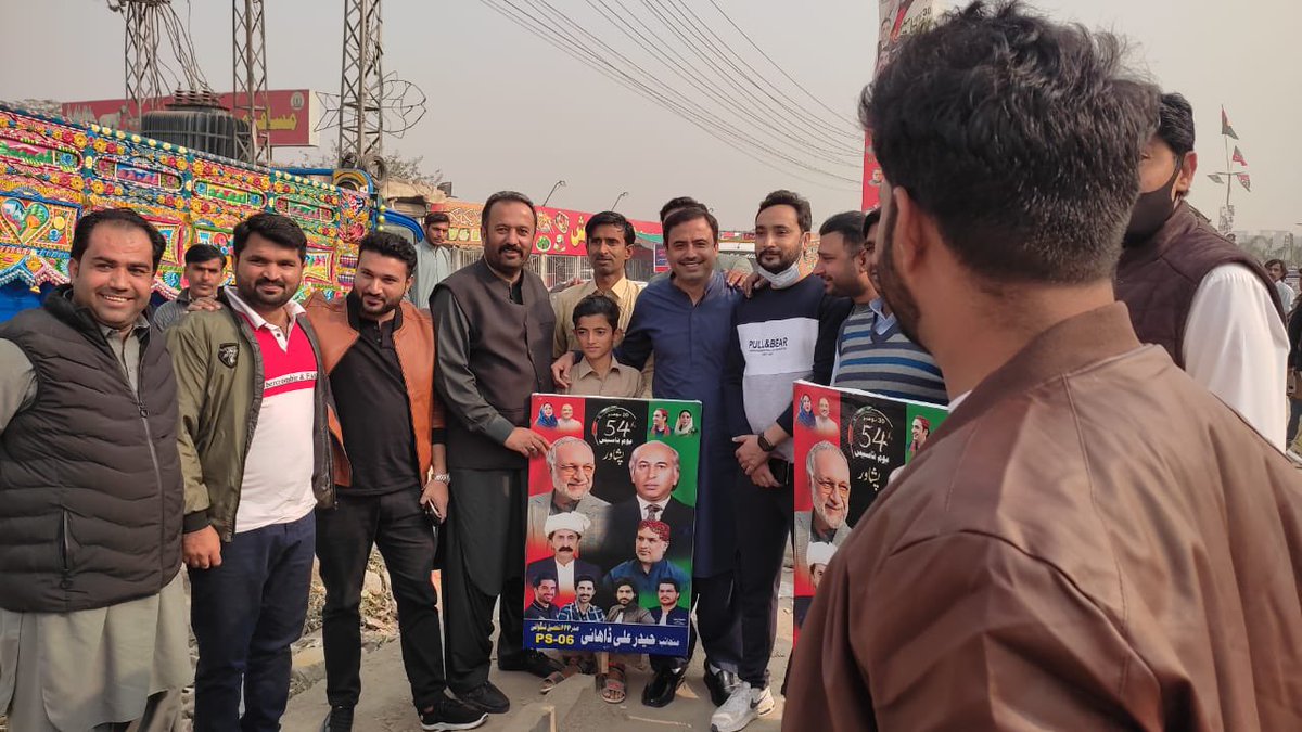 AyazBuriroPPP's tweet photo. #PPPFoundation along with @MirSohrab Co ordintor Chairman PPP Bilawal Bhutto sahib President PYO Sindh @JavedNLaghari @MasroorARajper @ShoaibMirzaa @HassanSjillani @mehran_narejo @SohailKPPP PYO Sindh Cabinet Reached at Peshawar Jalsa Gah
#جلسہ_تو_ہوگا https://t.co/q8UFzGF47k