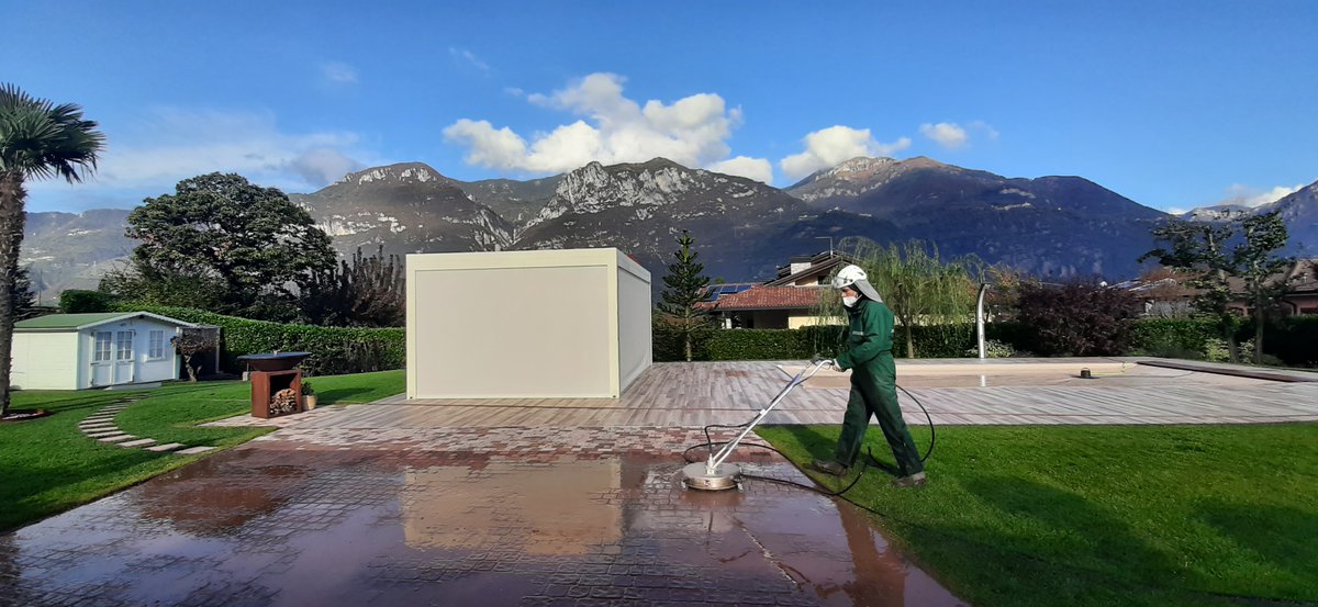 Pulizie fine cantiere, che fare?

Interventi mirati per migliorare l'aspetto di immobili e aree esterne

Leggi la nostra storia e scopri i servizi <a href="/iDROwash/">iDROwash</a>

Visita il sito internet iDROwash.it

#cortile #autobloccanti #betonelle #casa #villa #pulizia #lavaggio