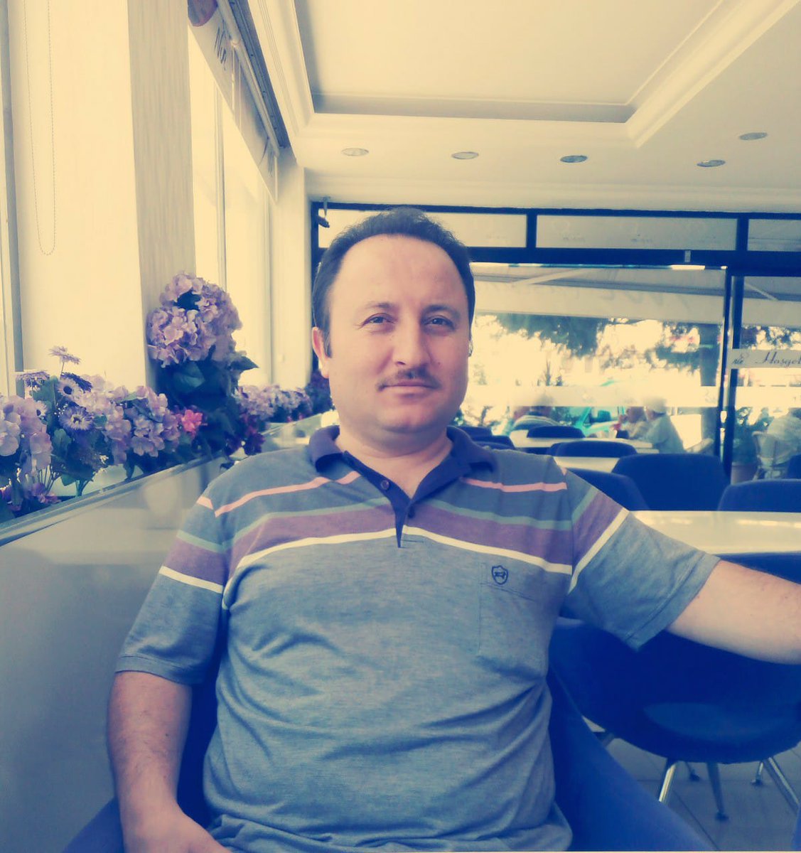 İki beyin ameliyatı geçiren hasta mahpus Ali Yılmaz'ın kızı Begüm Yılmaz <a href="/begumyilmazz21/">Begüm Yılmaz</a>:  

"Babam ilaç ve iğnelerle ayakta duruyor. 10 dk'dan fazla konuşamıyor, gücü kalmamış." 

<a href="/adalet_bakanlik/">T.C. Adalet Bakanlığı</a> <a href="/CetinOsmanBudak/">Çetin Osman Budak</a>
#pazartesi