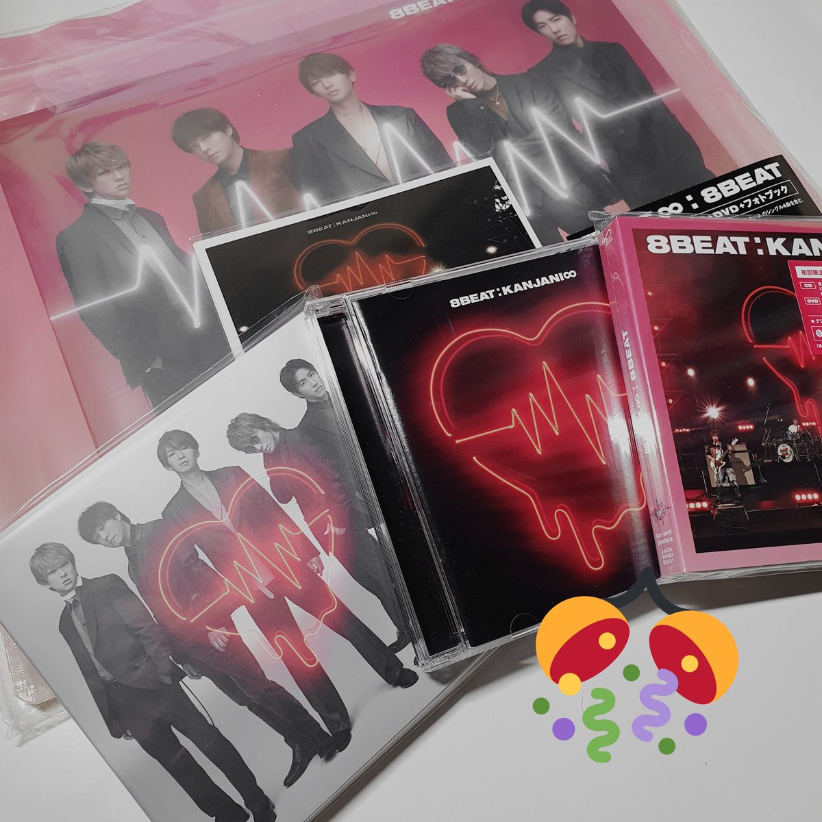 8gadak's tweet photo. いよいよ全部集まった。🖤💜🧡💙💚 https://t.co/mPkWF3i1ey